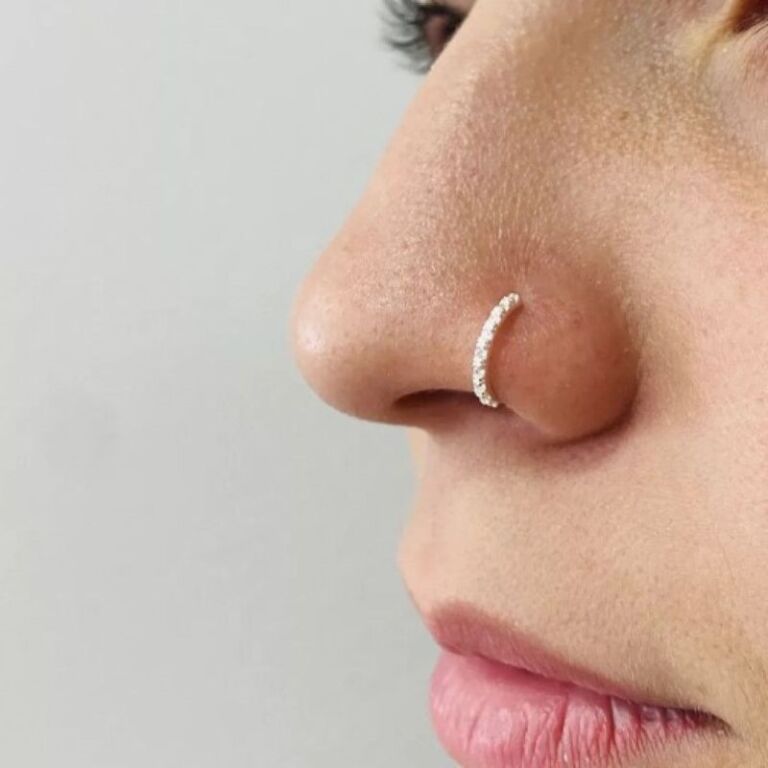 piercing-de-prata-argolinha-cravejada-narizorelha-large